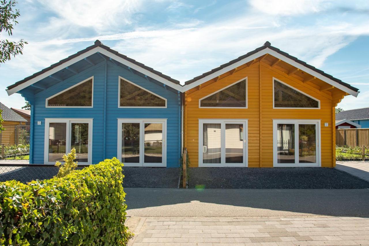 Luxe Chalets In Zeeland Aan De Kust Sint Annaland Exterior foto