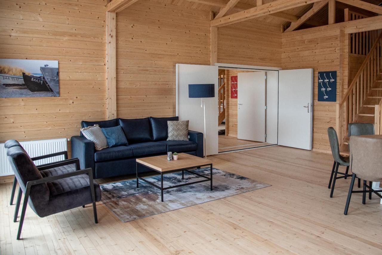 Luxe Chalets In Zeeland Aan De Kust Sint Annaland Exterior foto