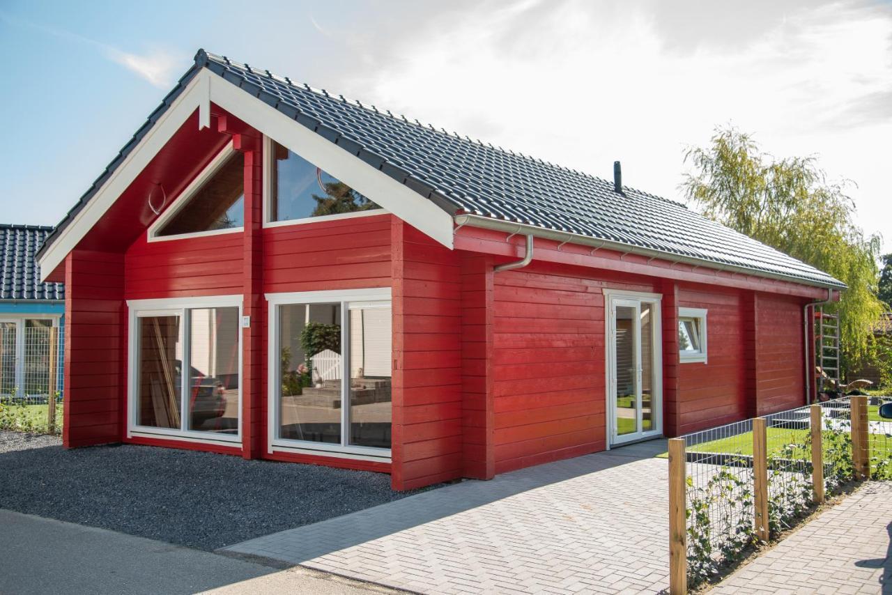 Luxe Chalets In Zeeland Aan De Kust Sint Annaland Exterior foto