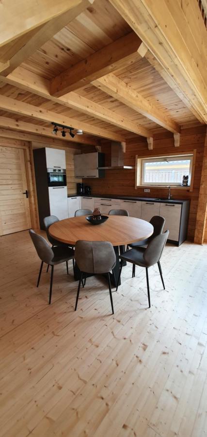 Luxe Chalets In Zeeland Aan De Kust Sint Annaland Exterior foto