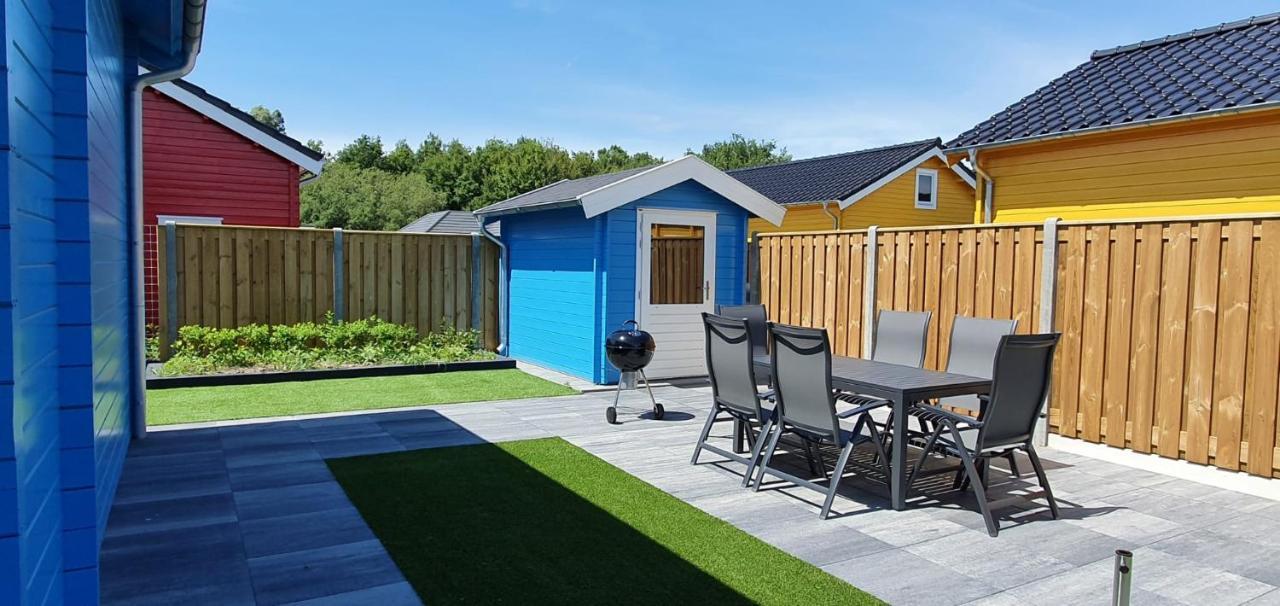 Luxe Chalets In Zeeland Aan De Kust Sint Annaland Exterior foto