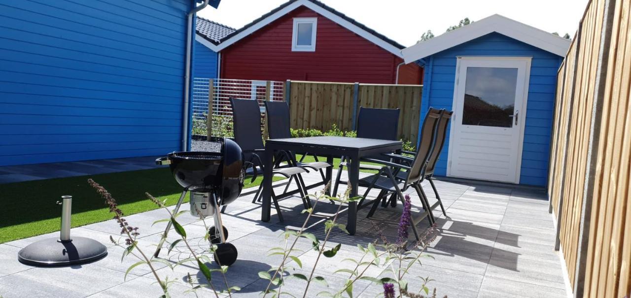 Luxe Chalets In Zeeland Aan De Kust Sint Annaland Exterior foto